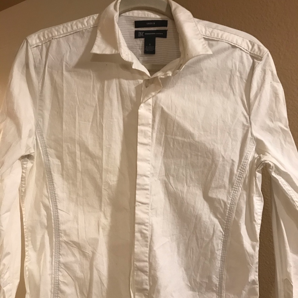 White dress shirt